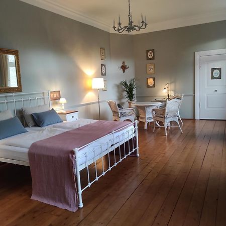 Gartenzimmer Im Schloss Neuhausen Neuhausen  Buitenkant foto